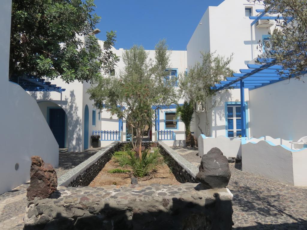 Studios Apartments Perivolos Eksteriør billede